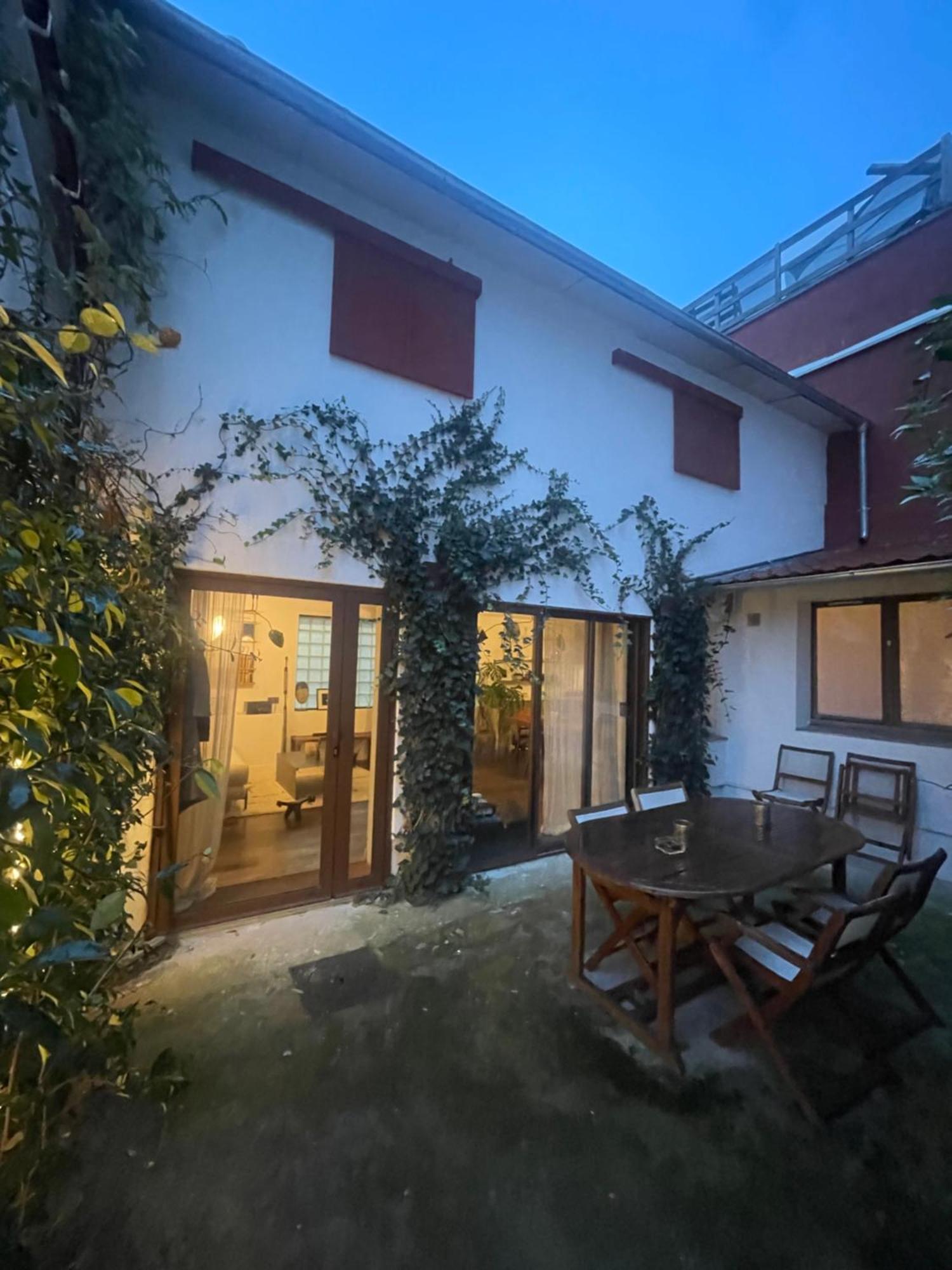 Small Architect'S House Pantin Buitenkant foto